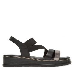 Sandały Lasocki. Czarne sandały Lasocki, bez wzorów, bez obcasa, na płaskiej podeszwie, bez zapięcia. Za 159.99 zł.