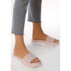 Różowe Klapki Redress. Czerwone klapki Born2be, bez wzorów, bez obcasa, na platformie. Za 49.99 zł.