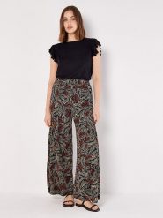 Apricot Koszulka w kolorze czarnym rozmiar: L. Czarne bluzki Apricot, l, bez wzorów, bez kołnierzyka, bez ramiączek. Za 56.99 zł.