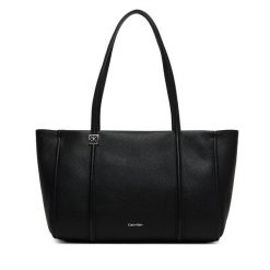 Torebka Calvin Klein. Czarne shopper Calvin Klein, bez wzorów, bez dodatków. Za 649.99 zł.