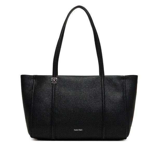 Torebka Calvin Klein. Czarne shopper Calvin Klein, bez wzorów, bez dodatków. Za 471.99 zł.
