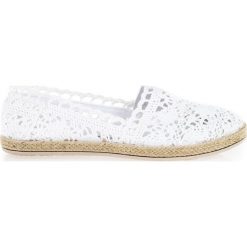 Espadryle koronkowe (38). Białe espadryle Seastar, bez wzorów, z koronki, bez obcasa, bez zapięcia. Za 59.00 zł.