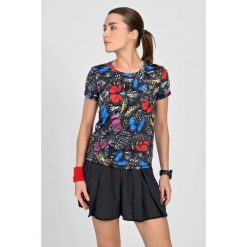 Koszulka z kieszonkami sportowa damska Nessi Sportswear. Czarne koszulki sportowe NESSI SPORTSWEAR, bez wzorów, bez ramiączek. W wyprzedaży za 189.90 zł.