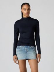 Levi's Koszulka w kolorze granatowym rozmiar: L. Niebieskie bluzki Levi's®, l, bez wzorów, bez kołnierzyka, bez ramiączek. Za 74.63 zł.