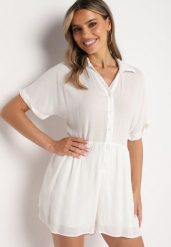 Biały Wiskozowy Kombinezon z Koszulową Górą Zapinany na Guziki z Krótkimi Spodniami Vikota. Białe sukienki Born2be, na spotkanie biznesowe, na lato, l, bez wzorów, z wiskozy, bez kołnierzyka, bez ramiączek, mini, dopasowane. Za 89.99 zł.