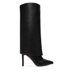 Kozaki Nine West. Czarne kozaki Nine West, bez obcasa, na szpilce, bez zapięcia. Za 359.99 zł.
