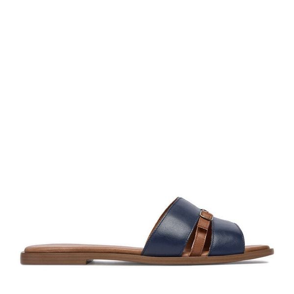 Klapki Lasocki. Niebieskie klapki Lasocki, bez wzorów, bez obcasa. Za 149.99 zł.