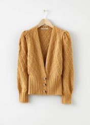 Sweter rozpinany z wysokim ściągaczem. Żółte kardigany bonprix, bez wzorów. Za 139.99 zł.