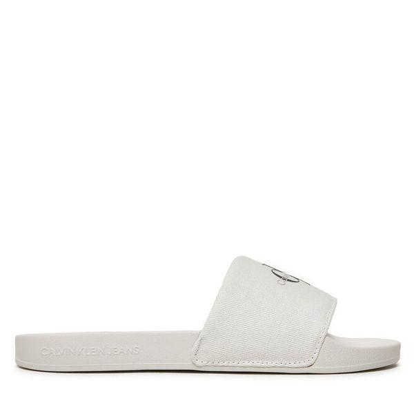 Klapki Calvin Klein Jeans. Białe klapki Calvin Klein Jeans, bez wzorów, z jeansu, bez obcasa. Za 109.99 zł.