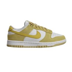 Damskie Buty sportowe sneakersy Nike Wmns Dunk Low - FN7167-700. Żółte obuwie sportowe Nike, bez zapięcia, do koszykówki. Za 330.05 zł.
