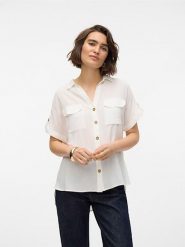 Vero Moda Bluzka w kolorze białym rozmiar: XL. Białe bluzki Vero Moda, s, bez wzorów, z wiskozy, klasyczne, bez kołnierzyka, bez ramiączek. Za 70.41 zł.