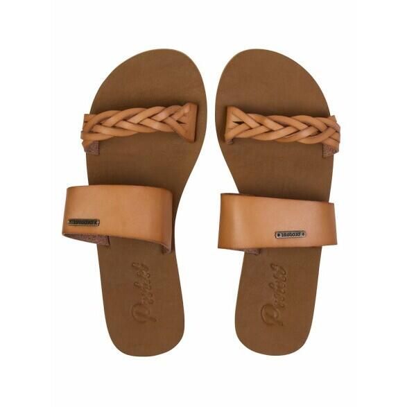 Sandały damskie Protest Dowland. Brązowe sandały Protest, bez wzorów, sportowe, bez obcasa, bez zapięcia. Za 234.50 zł.