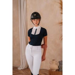 Koszula konkursowa z krótkim rękawem JD ATTACK Maddy. Czarne koszule JD ATTACK, bez wzorów, sportowe, bez kołnierzyka, bez ramiączek. Za 229.00 zł.