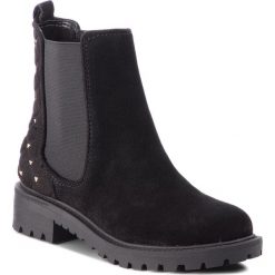 Sztyblety GUESS - FLHYD4 SUE09 BLACK. Czarne botki Guess, z aplikacjami, z materiału, bez obcasa, na obcasie, bez zapięcia. W wyprzedaży za 449.00 zł.