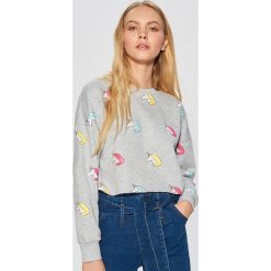 Krótka bluza w jednorożce - Jasny szary. Bluzy Cropp. W wyprzedaży za 19.99 zł.