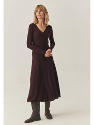 TATUUM Sukienka "Nitana" w kolorze bordowym rozmiar: L. Czerwone sukienki Tatuum, l, bez wzorów, prążkowane, bez kołnierzyka, bez ramiączek, midi. Za 232.78 zł.