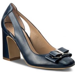Półbuty SOLO FEMME - 20508-31-G65/000-04-00 Granat. Niebieskie czółenka Solo Femme, z aplikacjami, z materiału, bez obcasa, na obcasie, bez zapięcia. W wyprzedaży za 229.00 zł.