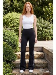 SOULSHAE Spodnie w kolorze czarnym rozmiar: XXL/3XL. Czarne spodnie materiałowe SOULSHAE, xl, bez wzorów, z materiału, z podwyższonym stanem. Za 89.95 zł.