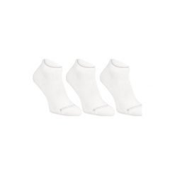 Skarpety sportowe RS160 3 pary. Skarpety ARTENGO, bez wzorów, z bawełny. Za 14.99 zł.