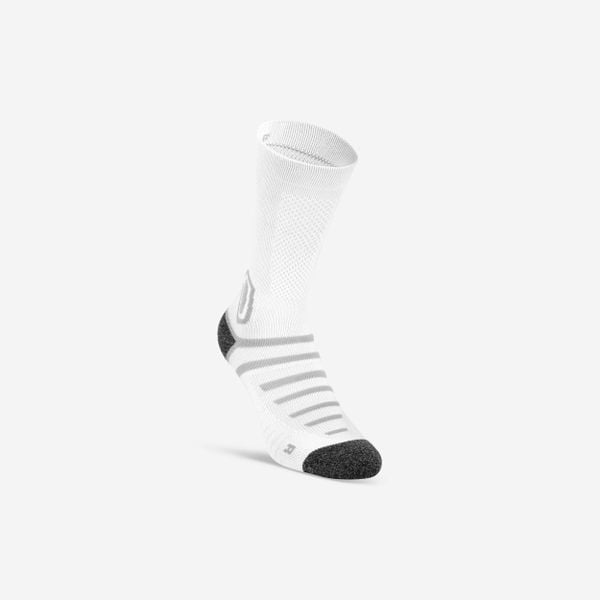 Skarpety sportowe do rugby Offload R520 Mid. Czarne skarpety KIPSTA, bez wzorów, z dzianiny. Za 24.99 zł.