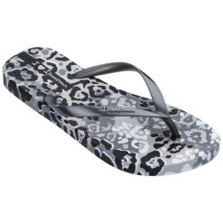 Japonki plażowe damskie Ipanema I Love Safari FEM. Szare klapki Ipanema, bez wzorów, bez obcasa. Za 138.99 zł.