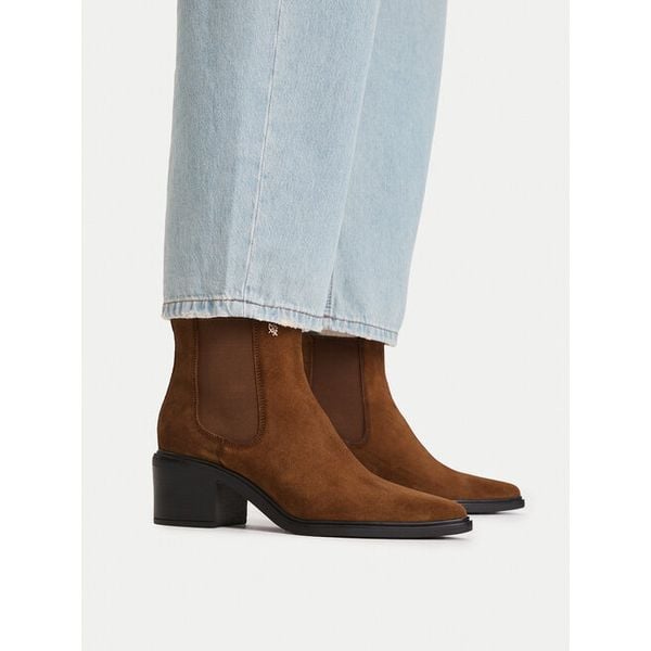 Botki MEXX. Brązowe botki Mexx, bez wzorów, bez obcasa, na słupku, bez zapięcia. Za 399.99 zł.