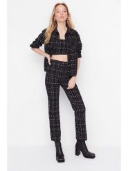 Trendyol Spodnie w kolorze czarnym rozmiar: 40. Czarne spodnie materiałowe Trendyol, na co dzień, bez wzorów, z bawełny. Za 82.83 zł.