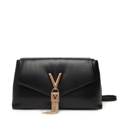 Torebka Valentino. Czarne listonoszki Valentino, bez wzorów, bez dodatków. Za 659.99 zł.