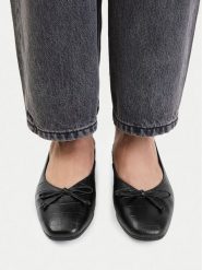 Lasocki Baleriny CEO-RST-ROMI-105 Czarny. Czarne baleriny Lasocki, bez wzorów, ze skóry, bez obcasa. Za 179.99 zł.