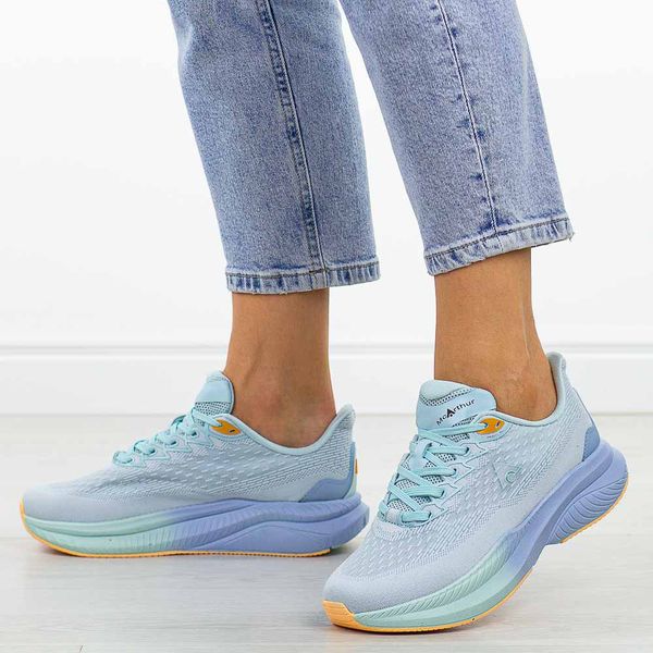 Niebieskie przewiewne buty damskie McArthur Mc21w. Niebieskie obuwie sportowe McArthur, na lato, z dresówki, bez zapięcia, do biegania. Za 199.00 zł.
