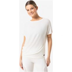Koszulka z krótkim rękawkiem damska SUPER.NATURAL Loose Air Tee. Białe koszulki sportowe super.natural, bez wzorów, bez ramiączek. Za 467.39 zł.