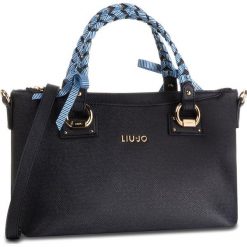 Torebka LIU JO - S Satchel N19091 E0017 Midnight 90013. Niebieskie torebki klasyczne Liu Jo, bez wzorów, ze skóry ekologicznej, bez dodatków. W wyprzedaży za 299.00 zł.