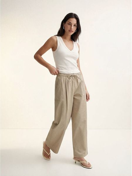 Vero Moda Top w kolorze białym rozmiar: L. Białe topy Vero Moda, l, bez wzorów, bez kołnierzyka, bez ramiączek. Za 53.17 zł.