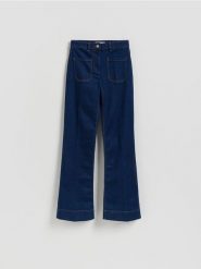 Jeansy flare - niebieski. Niebieskie jeansy Reserved, bez wzorów. Za 139.99 zł.