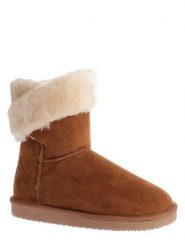 ISLAND BOOT Botki "Arine" w kolorze jasnobrązowym rozmiar: 40. Brązowe botki Island Boot, bez wzorów, bez obcasa, na platformie, bez zapięcia. Za 136.45 zł.