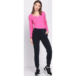 Granatowe Spodnie Dresowe Occasion. Spodnie dresowe marki Born2be. Za 49.99 zł.