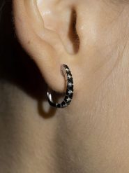 DIAMANTA Złote kolczyki-wkrętki "Black and White" z diamentami rozmiar: onesize. Czarne kolczyki DIAMANTA, z diamentem, złote. Za 2,022.99 zł.