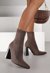 Brązowe Botki Vices na Geometrycznym Słupku ze Skarpetową Cholewką Falunelle. Brązowe botki Renee, bez wzorów, z jeansu, bez obcasa, na obcasie, bez zapięcia. Za 139.99 zł.