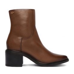 Botki MEXX. Brązowe botki Mexx, bez wzorów, bez obcasa, na słupku, bez zapięcia. Za 399.99 zł.