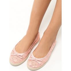 Pomarańczowe Espadryle Master Key. Brązowe baleriny Born2be, bez wzorów, z koronki, bez obcasa, na płaskiej podeszwie, bez zapięcia. Za 29.99 zł.