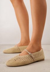 Ciemnobeżowe Balerinki VICES z Plecioną Cholewką i Paskiem z Klamerką Nesaphise. Brązowe baleriny Born2be, bez wzorów, z jeansu, bez obcasa. Za 109.99 zł.