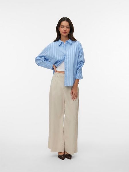 Vero Moda Koszula w kolorze błękitno-białym rozmiar: XL. Niebieskie koszule Vero Moda, xl, bez wzorów, z bawełny, bez kołnierzyka, bez ramiączek. Za 109.95 zł.
