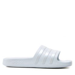Klapki adidas. Niebieskie klapki Adidas, bez wzorów, bez obcasa. Za 99.99 zł.