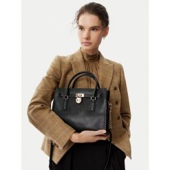 Torebka MICHAEL Michael Kors. Czarne torebki klasyczne MICHAEL Michael Kors, bez wzorów, bez dodatków. Za 1,239.00 zł.