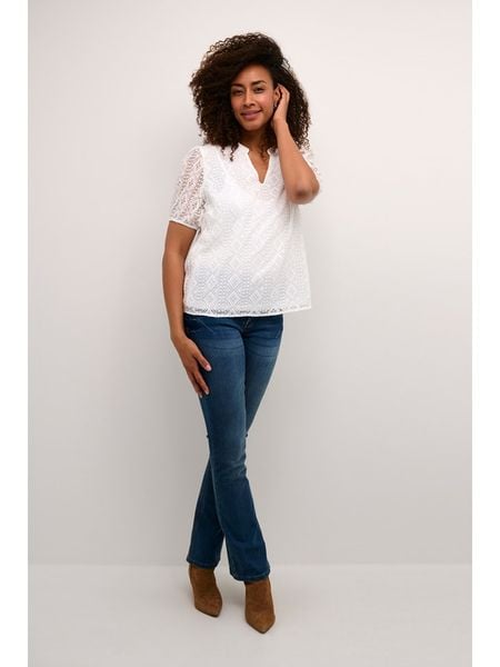 Kaffe Bluzka w kolorze białym rozmiar: 42. Białe bluzki Kaffe, bez wzorów, z koronki, bez kołnierzyka, bez ramiączek. Za 61.02 zł.