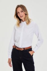 Gładka koszula biała. Białe koszule MOODO, l, bez wzorów, z bawełny, bez kołnierzyka, bez ramiączek. Za 119.99 zł.