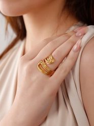 Luja Bijoux Pozłacany pierścionek rozmiar: onesize. Żółte pierścionki Luja Bijoux, pozłacane. Za 74.81 zł.