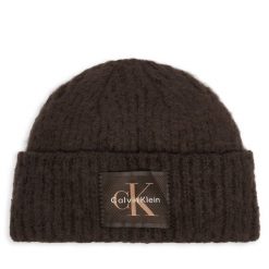 Czapka Calvin Klein. Brązowe czapki Calvin Klein, bez wzorów. Za 209.99 zł.