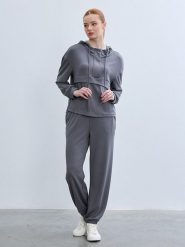 BGN Spodnie w kolorze szarym rozmiar: 40. Szare spodnie materiałowe BGN, na co dzień, bez wzorów, z materiału. Za 108.99 zł.