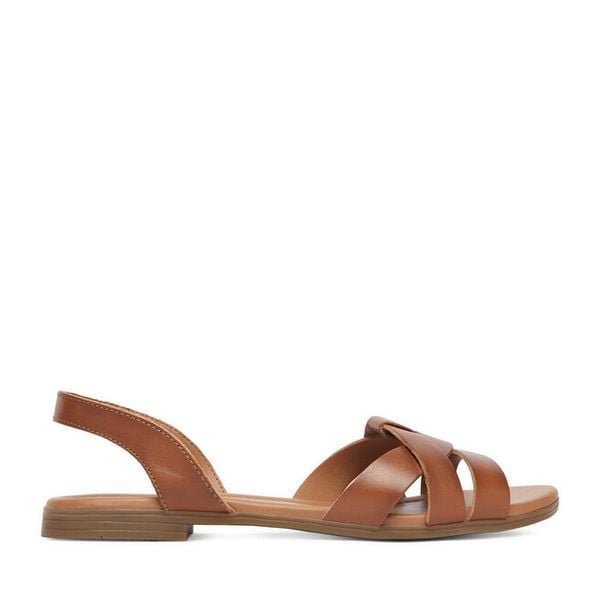 Sandały Lasocki. Brązowe sandały Lasocki, bez wzorów, bez obcasa, na płaskiej podeszwie, bez zapięcia. Za 159.99 zł.